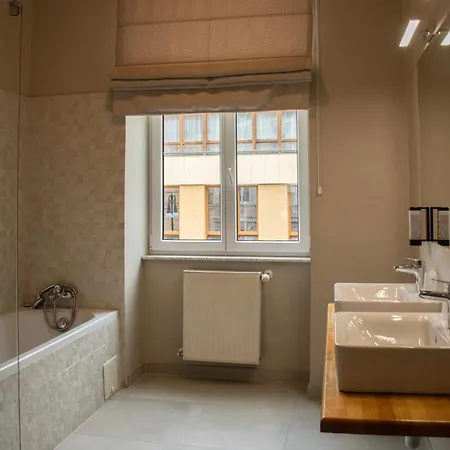 Hirscher Loft *